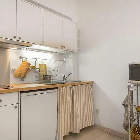 White Fabrica House Apartment *